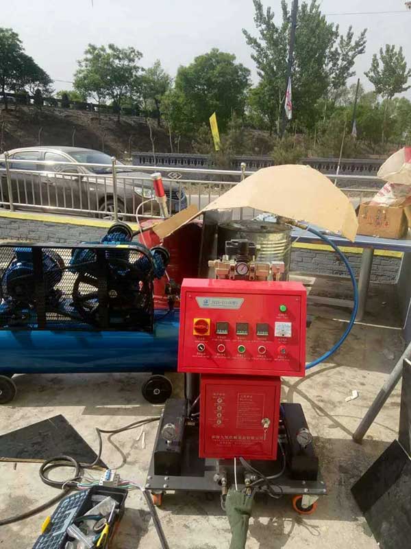 JNJX-III（E）型聚氨酯發泡機設備